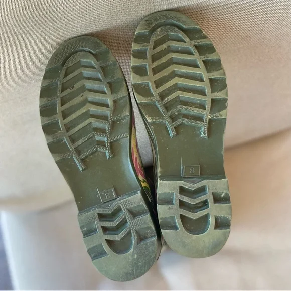 Rain Boots🌧️ Floral Green + Pink - Picture 7 of 11